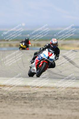 media/May-25-2025-Lets Ride (Sun) [[0ff033e448]]/B Group/1120am (Grapevine)/